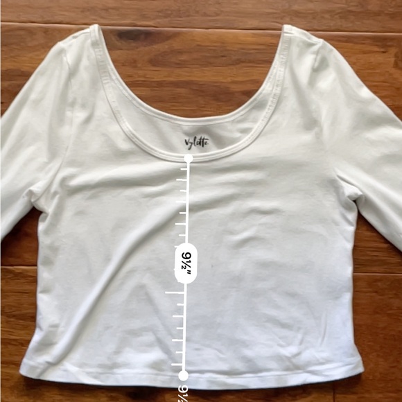 Vylette Women's Size M White Long Sleeve Cropped Top Stretch Scoop Neck - Picture 3 of 7